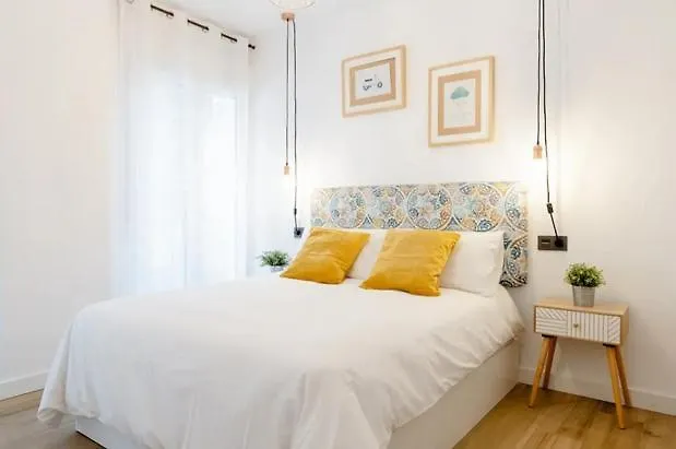 Oniria Apartamento de estilo nórdico cerca de la Catedral de Granada-1